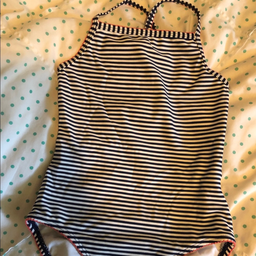 Swimsuit - Picture 6 of 8